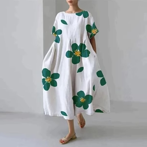 Casual and elegant dress with flora print