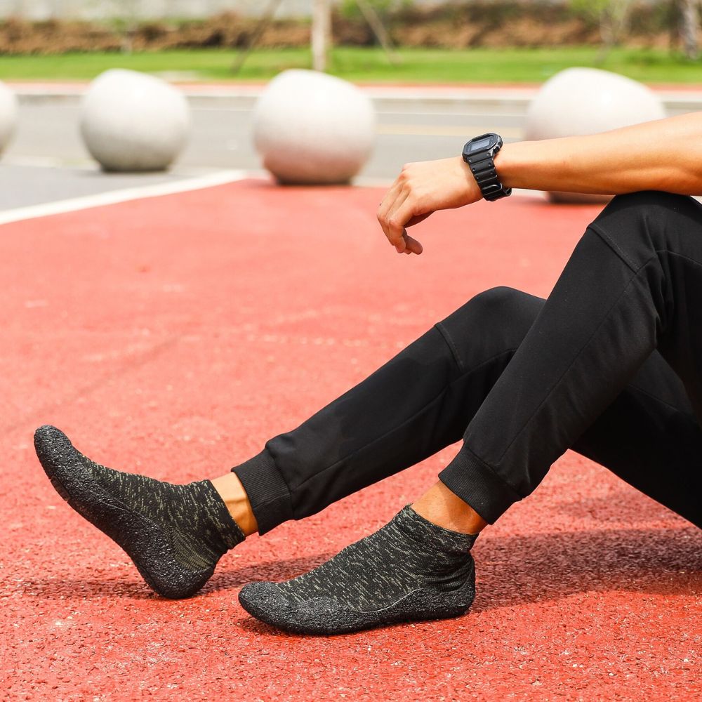 Unisex Aqua Socks Shoes Lightweight Running Swimming Sneakers