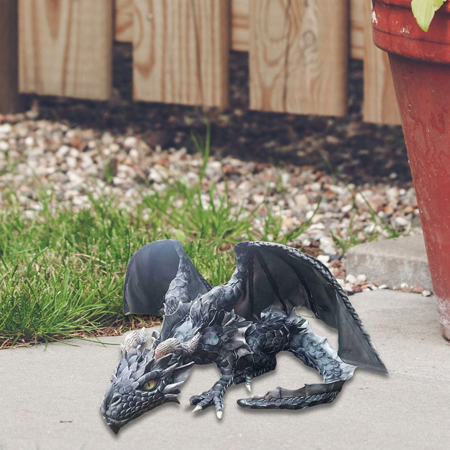 Crouching Dragon Guardian Statue: Gothic Outdoor Decoration