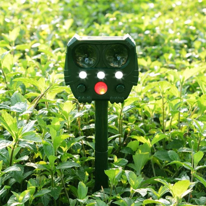 Ultrasonic Cat Repellent Ultrasound and Noise Sonar Repellent Deterrent for Cat, Fox, Rat, Squirrel and Dog