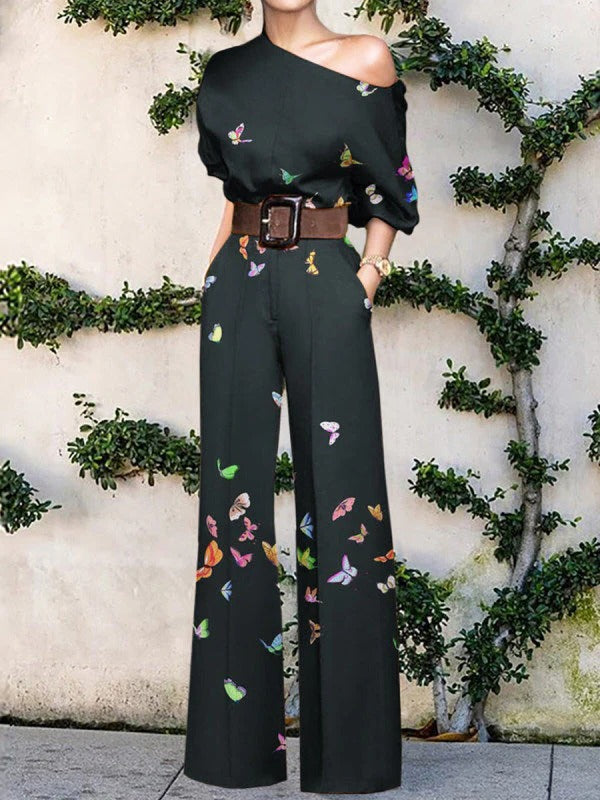 Elegant and modern women's overall, ideal for spring