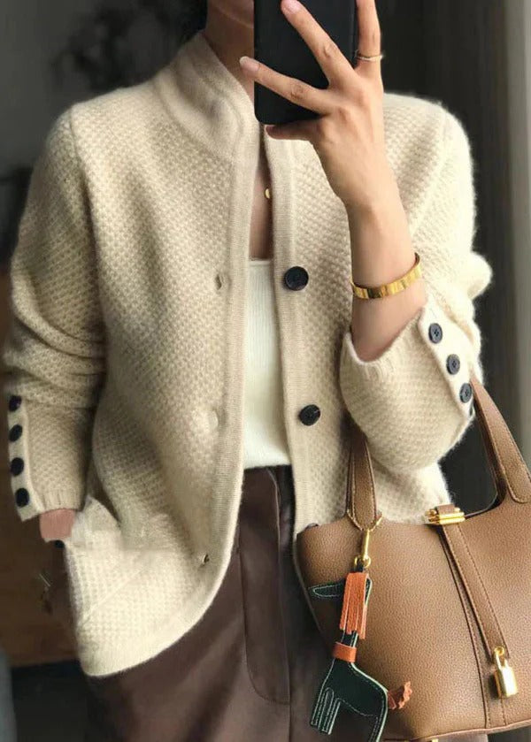 Cardigan for cozy evenings: your favorite piece in your wardrobe