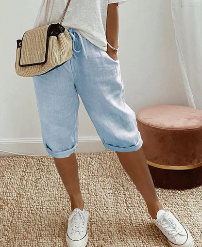 Trendy fashionable linen-look knee breeches for women