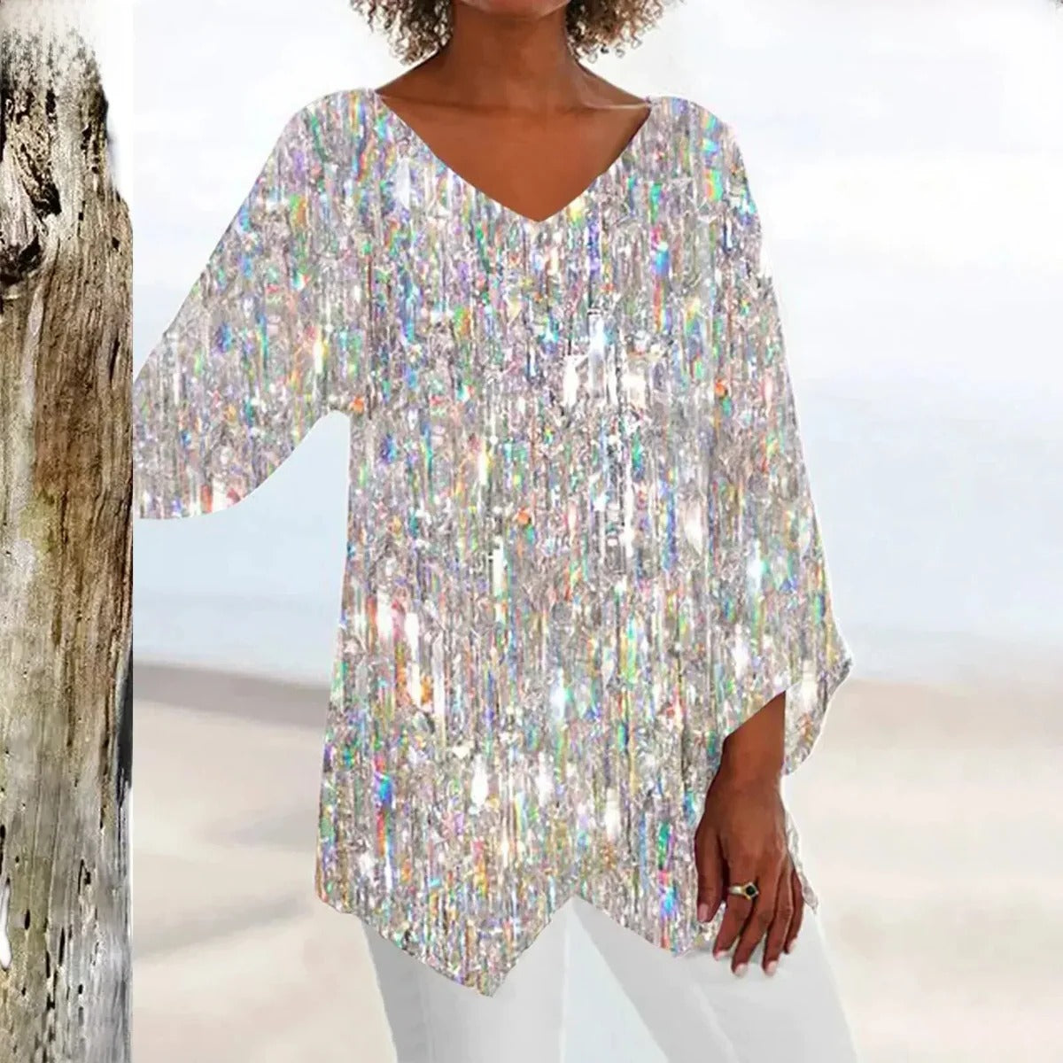 Women's vintage V-neck top with elegant fit