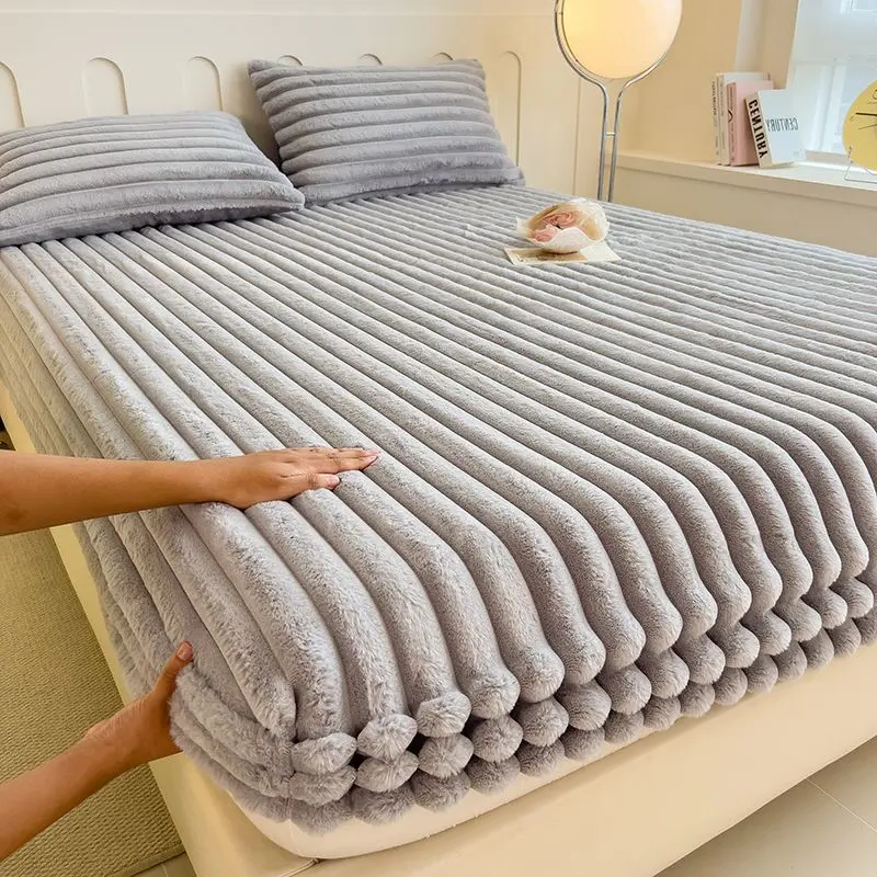 Ultra-Soft Luxury Fitted Bed Sheet