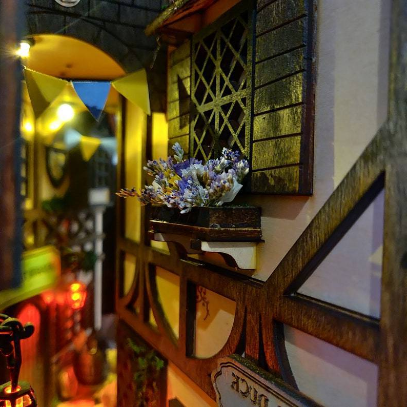 Medieval AlleyWorld Bookshelf Insert Box