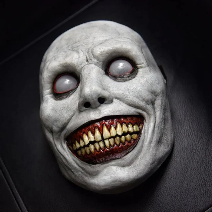 Creepy Smiling Face Evil Mask - Creepy White Eyed Demon Smiling Mask