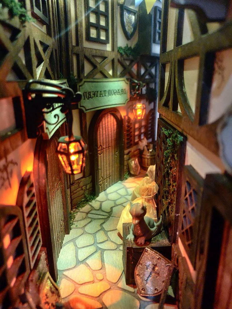 Medieval AlleyWorld Bookshelf Insert Box